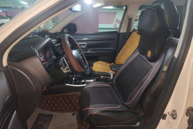 Used Mitsubishi Outlander 2018 2.4L 4x4 Luxury Edition 7-Seater