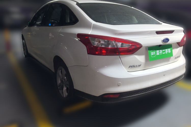 Used Ford Focus 2012 Sedan 1.6L Manual Fashion Edition
