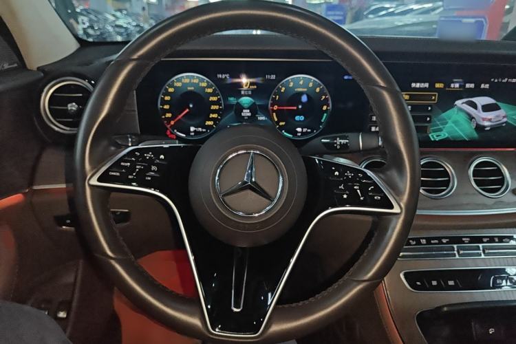 Used Mercedes-Benz E-Class New Energy 2022 Restyled E 350 e L Plug-in Hybrid Sedan Steering Wheel