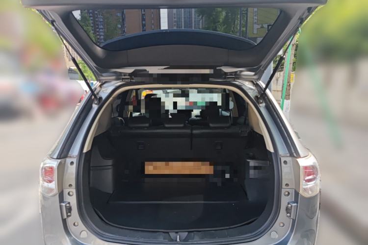 Used Mitsubishi Outlander 2013 2.4L 4x4 Luxury Navigation Edition 5 Seats Trunk