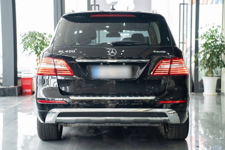 Used Mercedes-Benz M-Class 2014 ML 400 4MATIC Dynamic Model