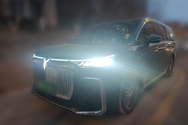 Used VOYAH Dream 2025 PHEV Four-Wheel Drive Excellence Kunpeng Edition