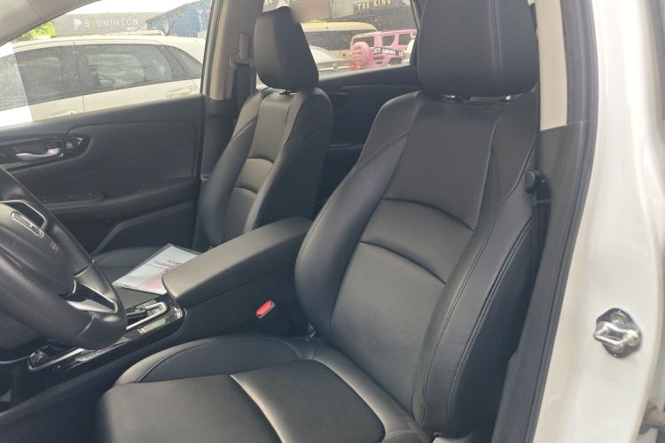 Used Honda Crider 2022 180Turbo CVT Luxury Edition Left Front Seat