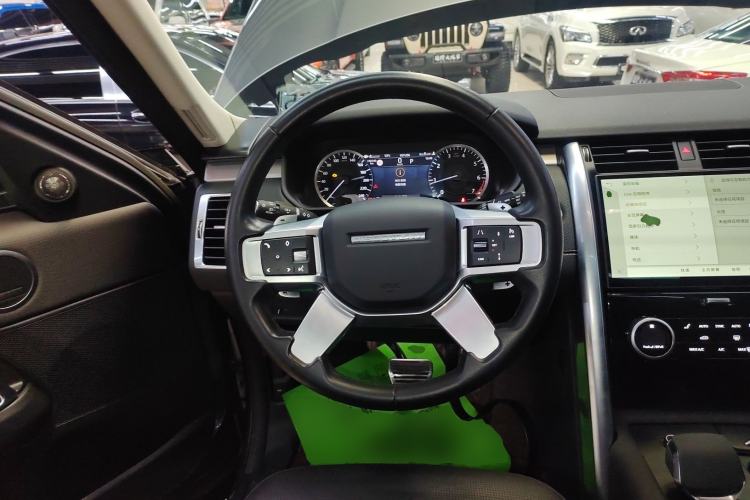 Used Land Rover Discovery 2023 Revised Version 360 PS R-Dynamic S