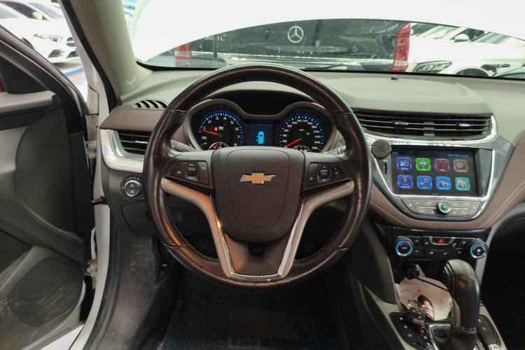 Used Chevrolet Malibu 2017 1.5T Automatic Luxury Edition Steering Wheel