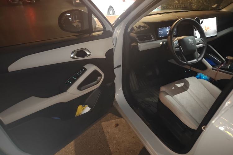 Used BYD Yuan UP 2025 Intelligent Driving Version 401 KM Dynamic Edition
