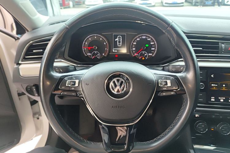 Used Volkswagen Lamando 2019 280TSI DSG Comfort Edition China VI standard Steering Wheel