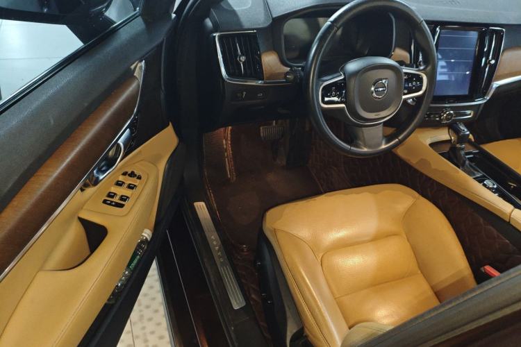 Used Volvo S90 2019 T5 Zhiyuan Edition