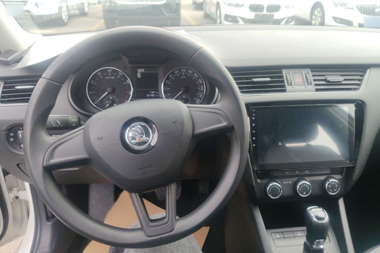 Used Skoda Octavia 2017 Classic Model 1.6L Automatic Standard Edition