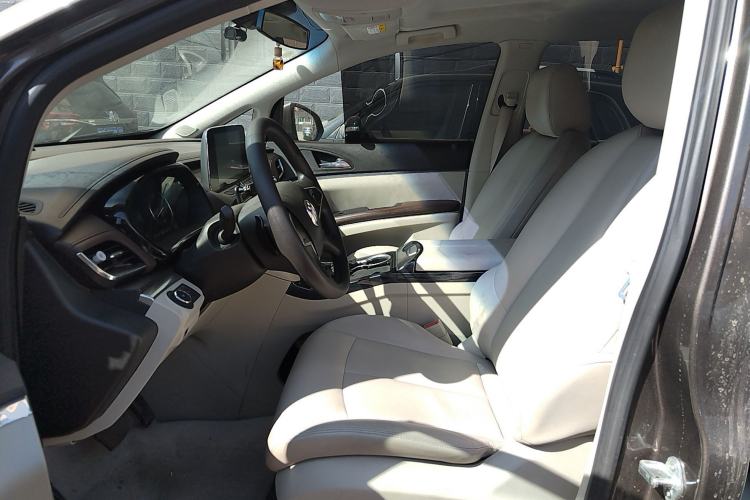 Used Buick GL8 2021 Land Cruiser Executive Class 652T Comfort Model