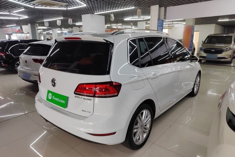 Used Volkswagen Golf Sportsvan 2016 280TSI Automatic Luxury Model Rear Right 45 Deg