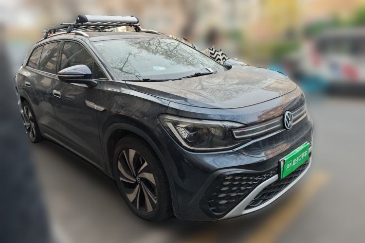 Used Volkswagen ID.6 CROZZ 2021 Long-Range PURE+ Edition Front Right 45 Deg