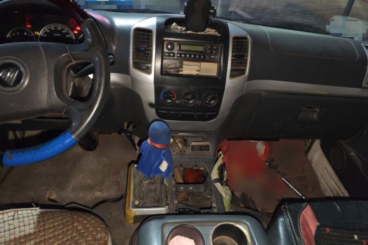 Used Foton Scenic 2012 2.0T Express Classic Long-Wheelbase Version 4D20
