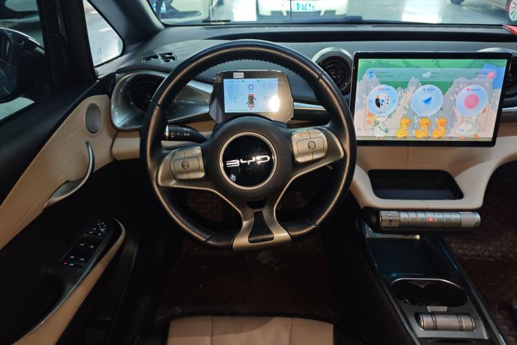 Used BYD Dolphin 2023 420 km Free Version
