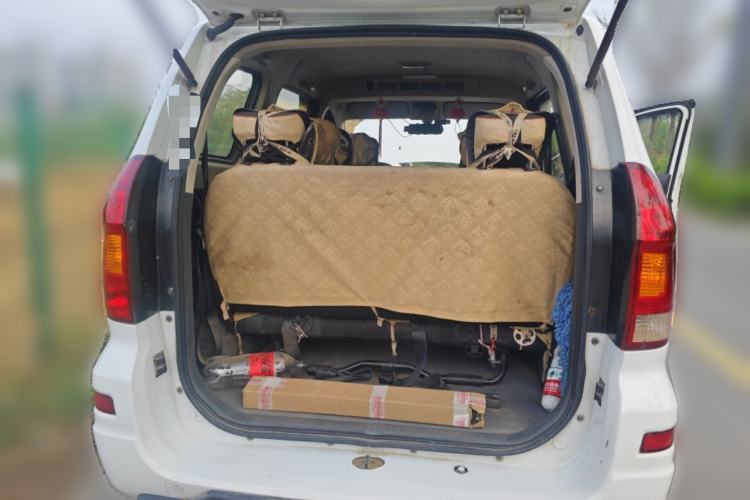 Used Dongfeng Fengon 330 2014 1.5L Manual Utility Version DK15 Trunk