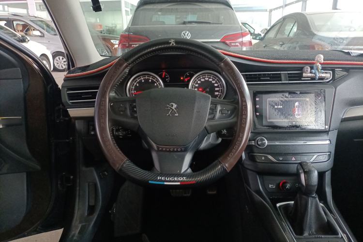 Used Peugeot 408 2014 1.8L Automatic Luxury Edition Steering Wheel