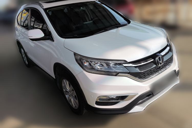 Used Honda CR-V 2016 2.0L two-wheel drive Urban Edition Front Right 45 Deg