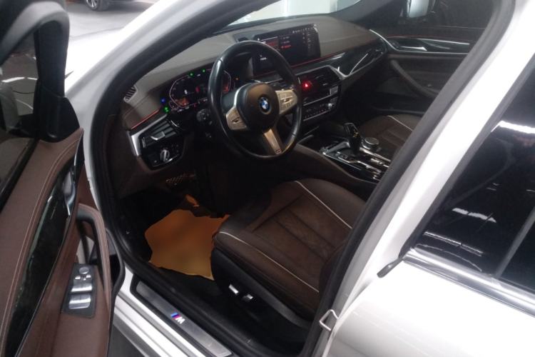 Used BMW 5 Series 2022 Second Facelift 525Li M Sport Package