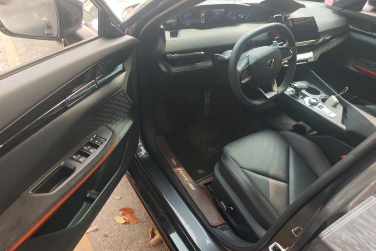 Used CHANGAN UNI-V 2022 1.5T Sport Edition Driver Seat