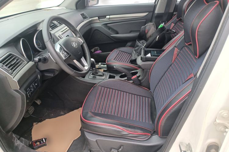 Used BAIC Senova X65 2015 2.0T Automatic Elite Model
