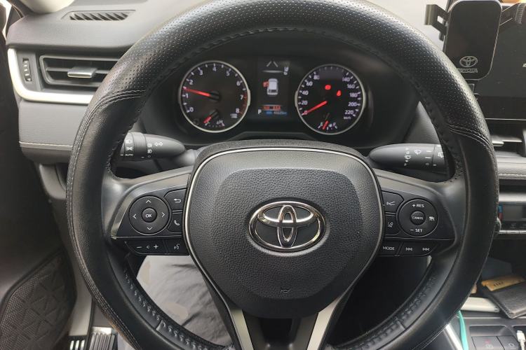 Used Toyota Wildlander 2023 2.0L CVT Two-Wheel Drive Urban Edition Steering Wheel