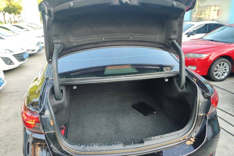 Used Mazda Atenza 2018 2.0L Blue Sky Luxury Edition China V Standard
