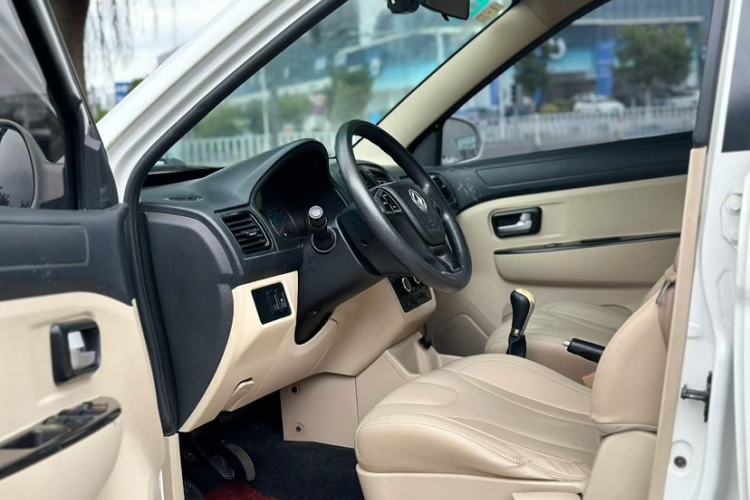 Used Dongfeng Fengon 370 2016 1.5L Manual Standard Edition SFG15-05 7 Seats