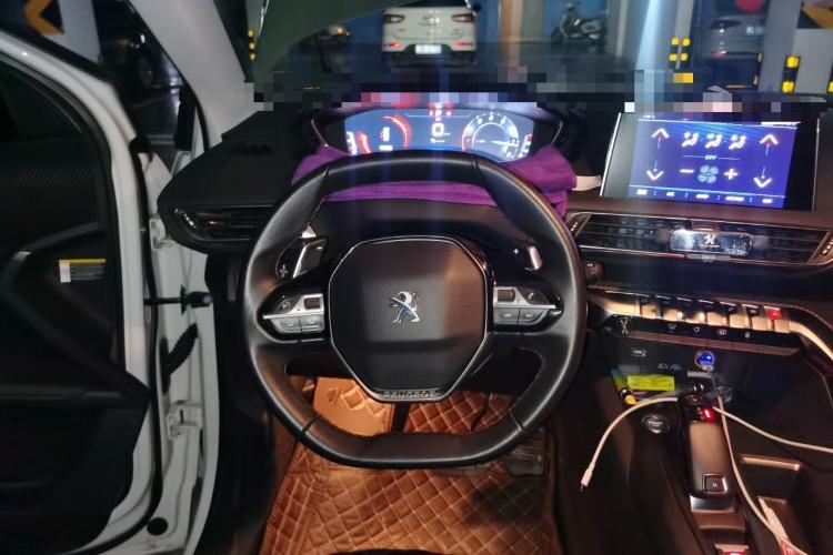 Used Peugeot 4008 2018 350THP Elite Edition Steering Wheel