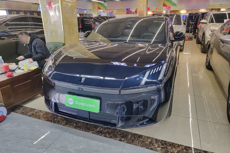 Used Lynk & Co Z10 2025 71 kWh 602 km Range Rear-Wheel Drive Pro