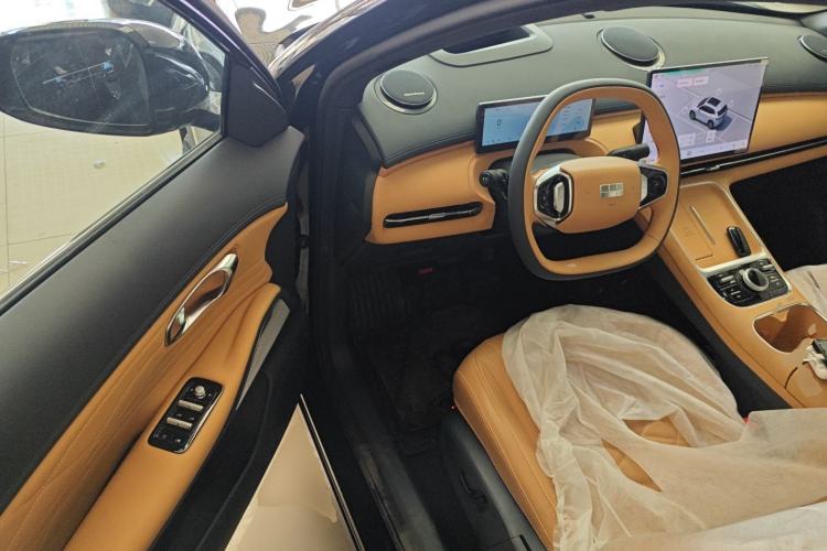 Used Geely Galaxy Xingjian 7 EM-i 2025 120km Exploration+ Version
