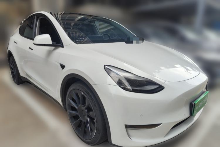Used Tesla Model Y 2022 Long-Range All-Wheel-Drive Version
