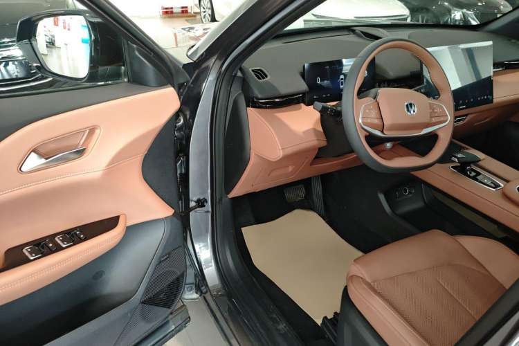 Used Changan UNI-Z 2025 1.5T Premium Edition