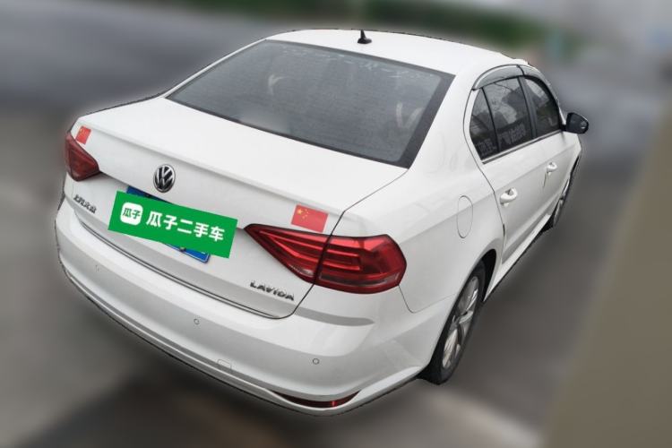 Used Volkswagen Lavida 2017 1.6L Manual Comfort Edition