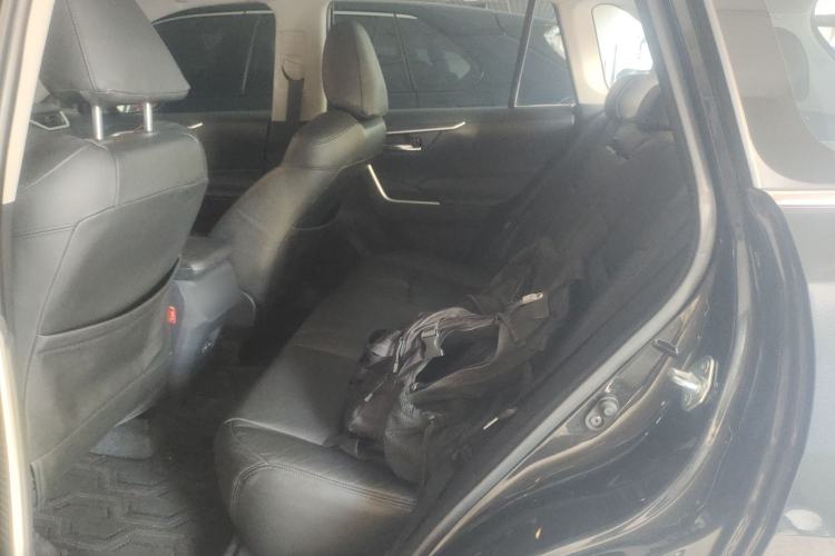 Used Toyota RAV4 2021 2.0L CVT Two-Wheel Drive Fashion Edition