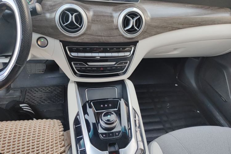 Used BAIC Beijing EU5 2018 R500 Smart Wind Edition
