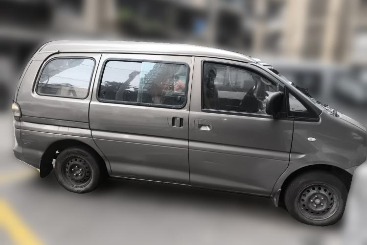 Used FORTHING Lingzhi 2013 M3 1.6L 7-seat Standard Model