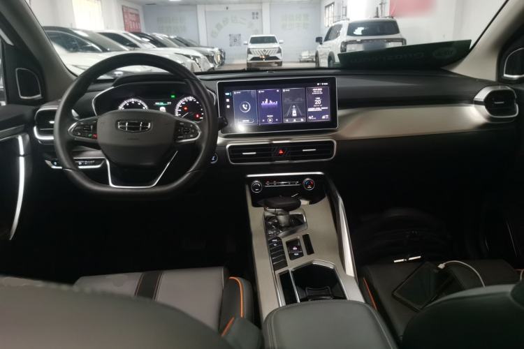 Used Geely Auto Coolray 2023 1.5T DCT Platinum Edition Center Console