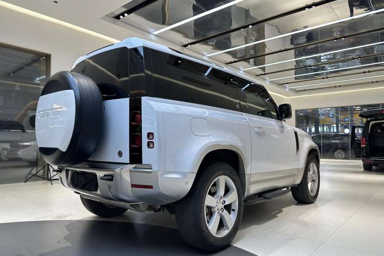 Used Land Rover Defender 2022 90 2.0T P300 Tiger-Power Ambition Edition
