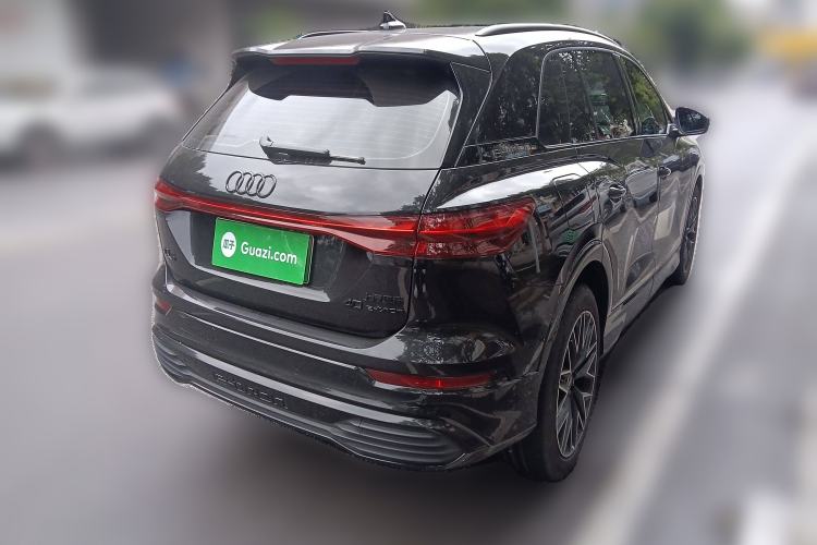 Used Audi Q5 e-tron 2023 40 e-tron Starry Edition Mecha Kit Rear Right 45 Deg
