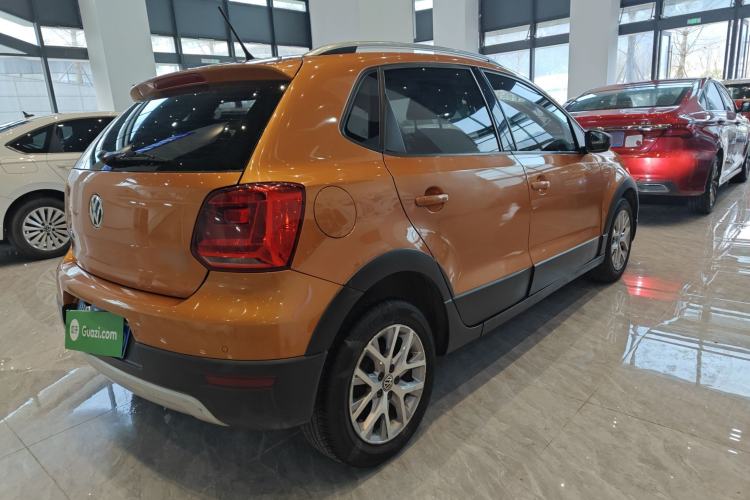 Used Volkswagen Polo 2016 1.6L Cross Polo Automatic
