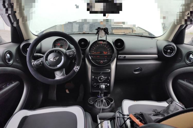 Used MINI Countryman 2014 1.6L COOPER Fun Center Console