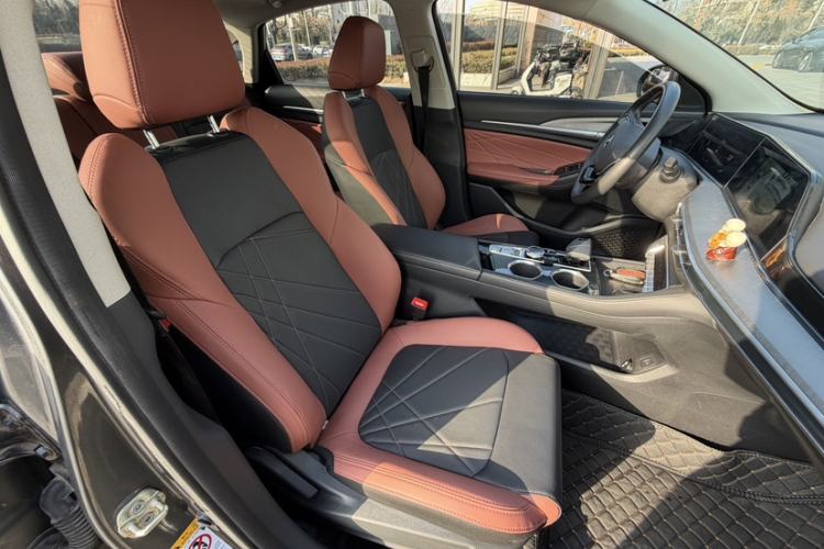 Used CHANGAN Eado 2023 Changan Edition PLUS Blue Whale NE 1.4T GDI DCT Prestige Version
