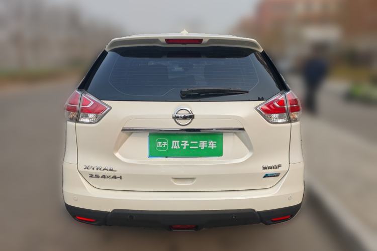 Used Nissan X-Trail 2014 2.5L CVT Luxury Edition 4WD Rear