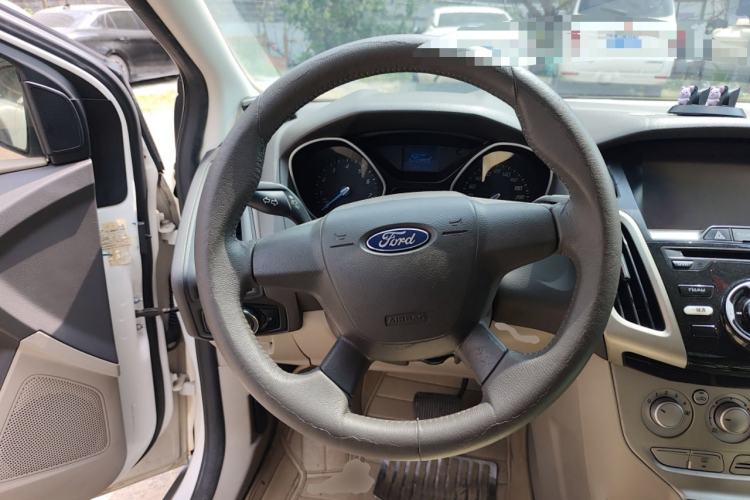 Used Ford Focus 2012 Sedan 1.6L Automatic Comfort Model
