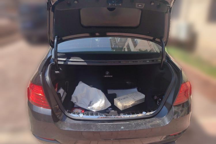 Used BMW 5 Series 2014 535Li Leading Model Trunk