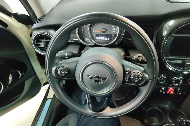 Used MINI 2021 1.5T ONE PLUS Five-Door Edition
