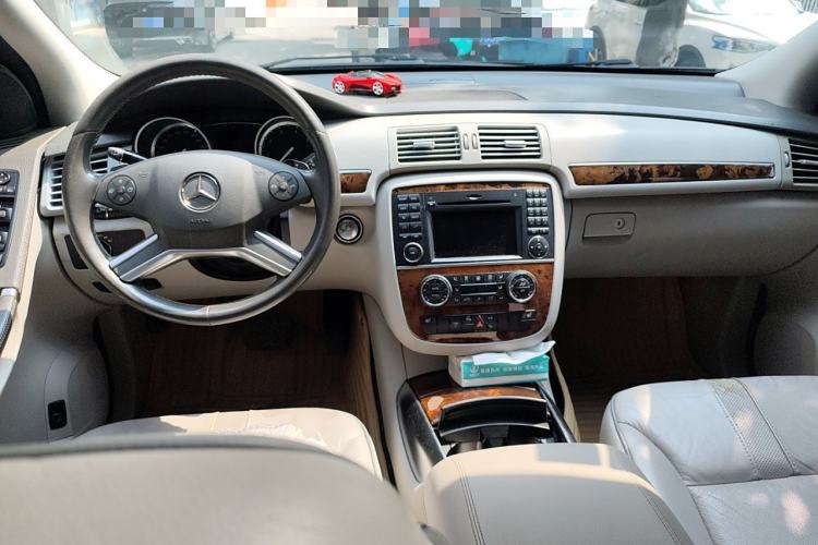 Used Mercedes-Benz R-Class 2011 R 350 L 4MATIC
