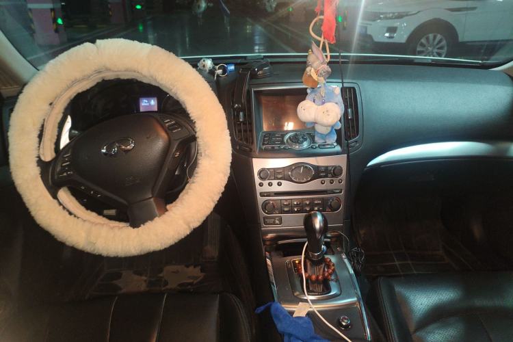 Used Infiniti G Series 2013 G25 Sedan Sport Edition Center Console