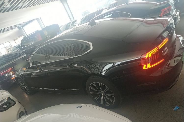Used Volvo S90 New Energy 2021 T8 eDrive Hybrid Zhiyi Luxury Edition
