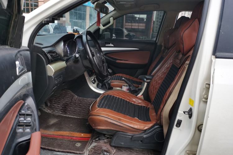 Used Foday Lion F22 2017 1.9T Two-Wheel Drive Diesel China V Flagship Extended Version D19TCIE2 Driver Seat